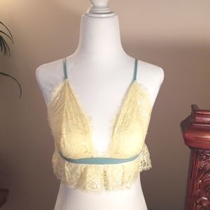 NWOT Chelsea28 Lace Peplum Bralette